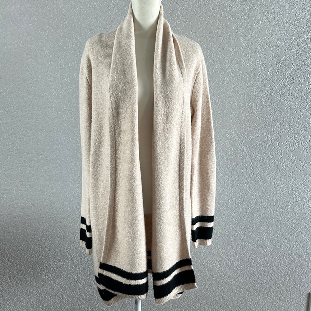cupcakes and cashmere | Hank Cardigan